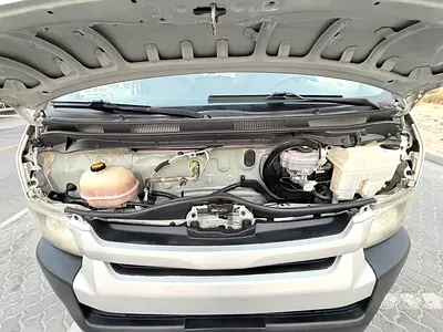 2015 Toyota HIACE 照片 14