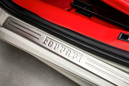 2017 Ferrari 488 GTB — миниатюра 19