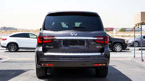2022 Infiniti QX80 — фото 6