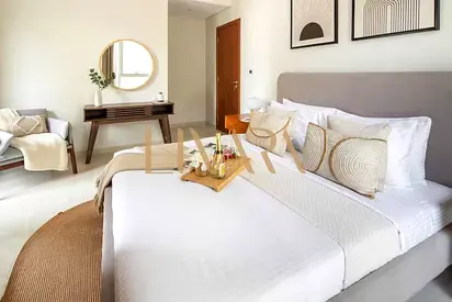 Fully Furnished | Huge Layout | 10m to Dubai mall