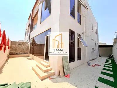 A luxury villa available for rent (160) k 4 cheque payment