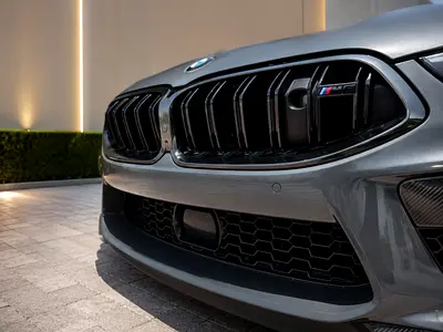 صورة 6 لـ 2020 BMW M8