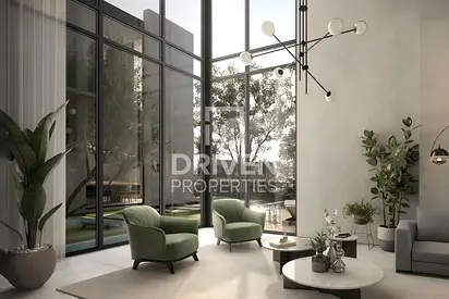 Motivated Seller | Lavish Living | Single Row