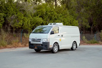 Hiace Standard Roof | Chiller Van | GCC Specs | Ref#T26697