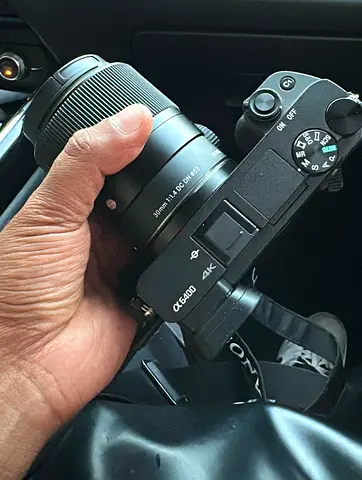 Sony A6400 mirrorless camera body (no lens) with strap - good condition