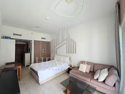 Modern Studio | Vacant | Great Location