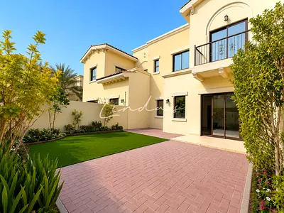 Vacant Now | 3M | Bright and Well Maintained