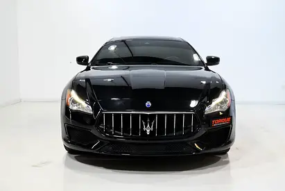 2017 Maserati QUATTROPORTE photo 2