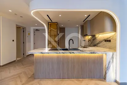 Bright & Spacious 2BR | Marina Residences 2| Palm