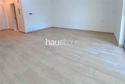 Fully Furnished Studio | Brand New | Near Downtown