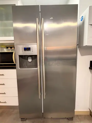 Siemens iQ500 KA60NA45 side-by-side refrigerator
