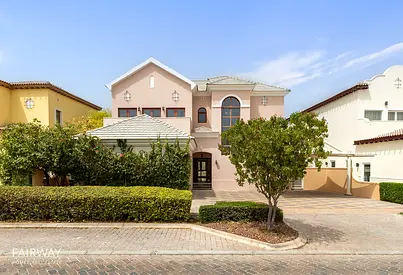 Spacious Villa | Lake View | Private Swimming Pool