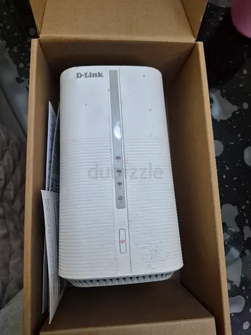 D-Link 5G Sim Card WiFi Router (white) with box and cables