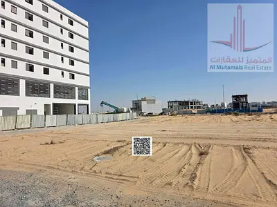 للبيع ارض سكني تجاري علي شارع الامارات العابر الرئيسي مباشرة موقع مميز جدا بجانب مول تلال الجديد