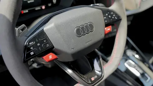 2025 AUDI RS3 照片 8
