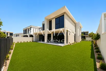 Vacant Now | Landscaped | Open Kitchen