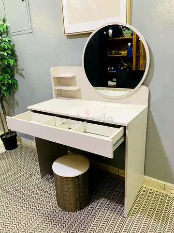 White Vanity Dressing Table with Round Mirror and Stool