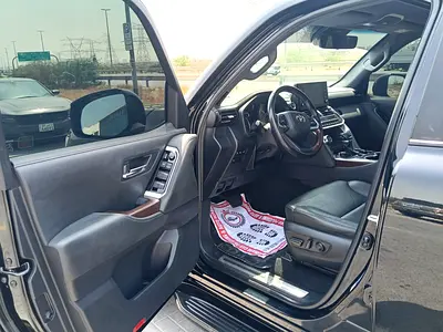 صورة 14 لـ 2022 Toyota LAND CRUISER