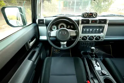 صورة 9 لـ 2023 Toyota FJ CRUISER