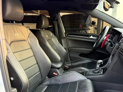 صورة 12 لـ 2018 Volkswagen GOLF R
