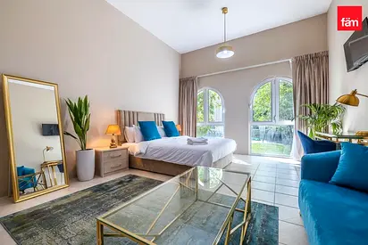 Close To Metro| Fully furnished| Immaculate studio