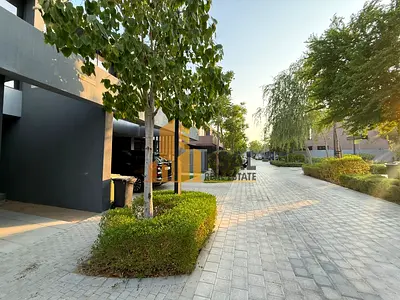 Spacious 4BR Townhouse | Middle Unit | Kaya, Masaar