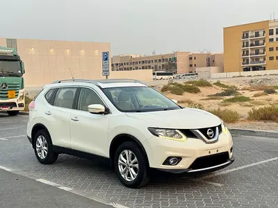 Nissan X-Trail 2015 SV Full options - GCC Family SUV Panaromicroof