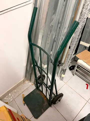 Heavy-duty metal hand truck / dolly - used, sturdy wheels