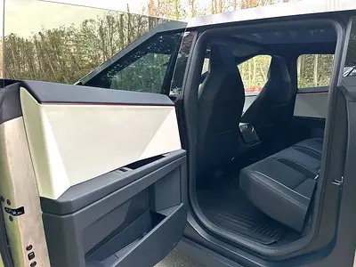 2024 Tesla CYBERTRUCK 照片 15