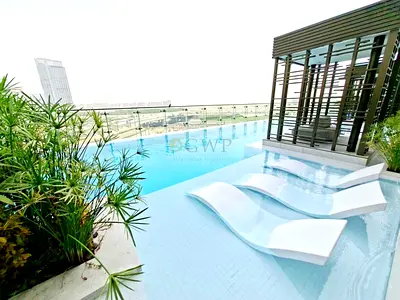 Perfect Lifestyle Living | Infinity Pool | Balcony