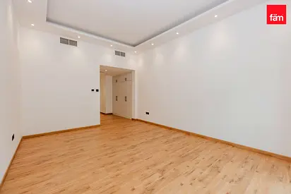 Vacant Renovated Studio | Prime Metro Location
