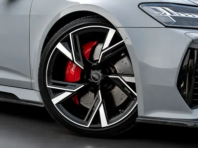 2021 AUDI RS6 — фото 6