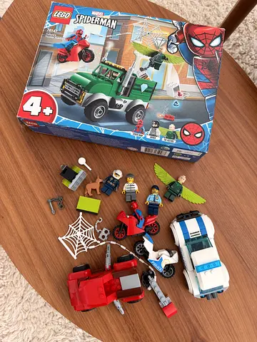 Used LEGO Spider-Man set with mini-figures