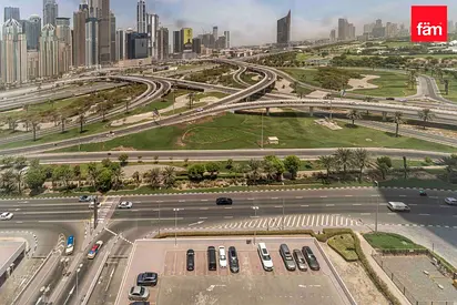Golf Course Views | Road View | Commercial Expert