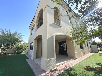 Elegant 5BR Family Villa For Sale | Prime Residential Location | Ideal for Families | Tenanted