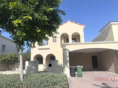 Elegant 5BR Family Villa For Sale | Prime Residential Location | Ideal for Families | Tenanted
