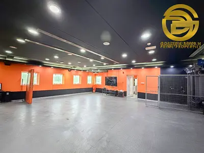 ROAD FACING | Fully Air-conditioned| Prime Area