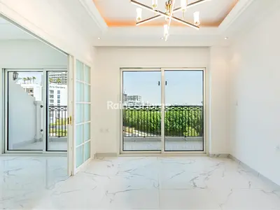 Butterfly Garden View I Move in Ready I Spacious