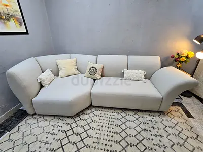 Modern Light Gray L-Shaped Sectional Sofa with Cushions