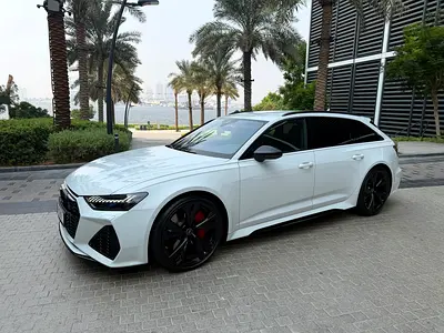 صورة 1 لـ 2025 AUDI RS6