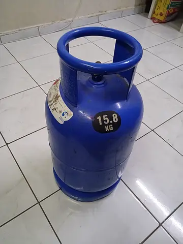 15.8 kg Blue LPG Gas Cylinder - Good Condition