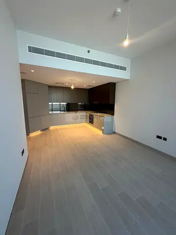 High-Floor 1BR | Sea & City Views | Balcony | Regalia Business Bay