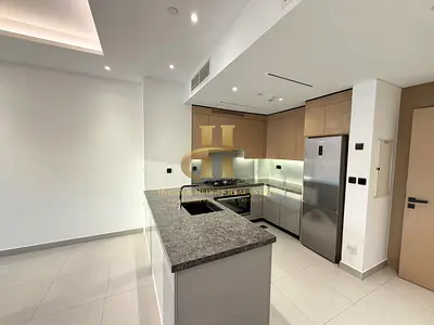 Massive 2 BHK | With Balcony | Fitted Kitchen