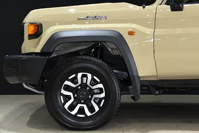 صورة 8 لـ 2026 Toyota LAND CRUISER 70 SERIES
