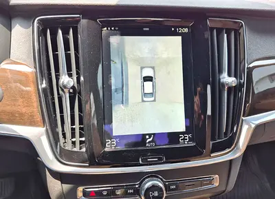 صورة 14 لـ 2018 Volvo S90