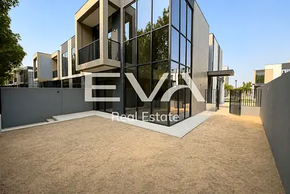 UNFURNISHED | BRAND NEW | VACANT