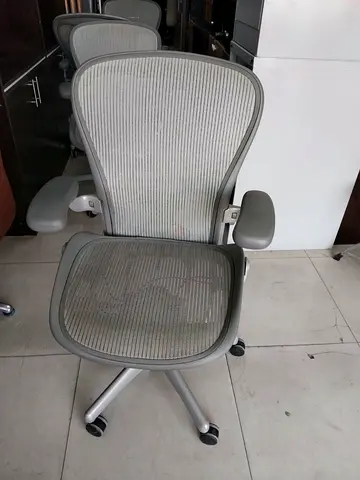 Herman Miller Aeron chair size C fully loaded