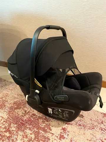 CAR SEAT Bugaboo Turtle Air by Nuna AED 499