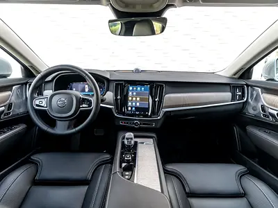صورة 16 لـ 2024 Volvo S90