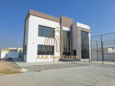 MODERN STYLE | SEMI FURNISHED | LUXURY DESIGNED